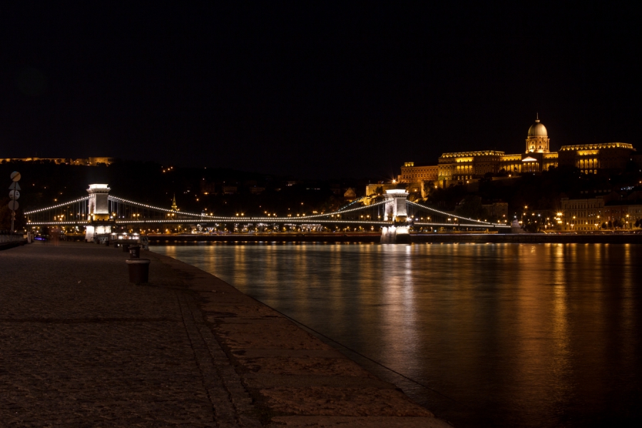 Available-light_4